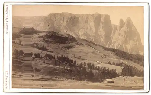 Fotografie M. Stuffler, München, Ansicht Schlern, Gebirgspanorama der Dolomiten