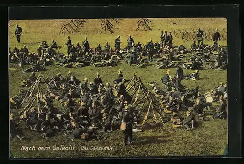 AK Soldaten der Infanterie rasten nach dem Gefecht