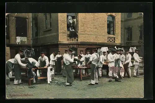 AK Kasernenleben, Soldaten beim Wäsche waschen, 1. Weltkrieg