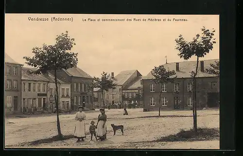 AK Vendresse, la Place et commencement des Rues de Mézières et du Fourneau