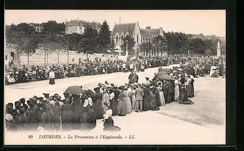 AK Lourdes, La Procession a l`Esplanade