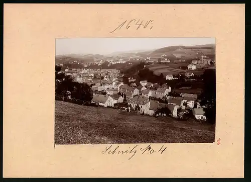 Fotografie Brück & Sohn Meissen, Ansicht Sebnitz, Blick auf die Stadt mit Kirche