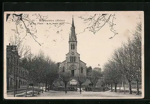 AK Vernaison, La Place