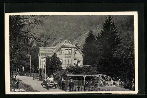 AK Gemünd, Waldhotel an der Urfttalsperre mit Automobil, Strasse und Garten