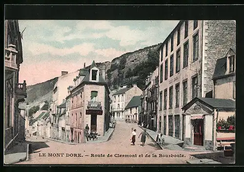 AK Le Mont-Dore, Route de Clermont et de la Bourboule