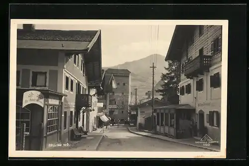 AK Zell am See, Strassenpartie mit Gasthaus und Gast-Garten