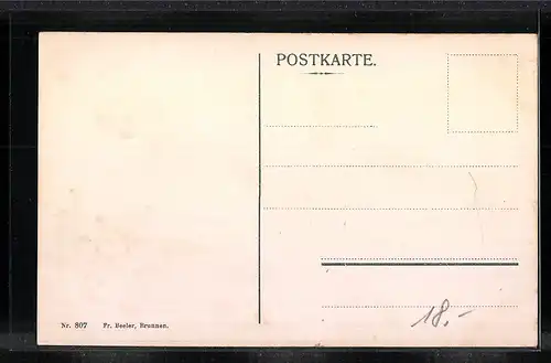 AK Andermatt, Soldaten an der Strasse in die Stadt mit Blick gegen die Furka