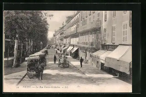 AK Vichy, La Rue Cunin - Gridaine