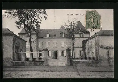 AK Montmarault, Fassade des Schlosses