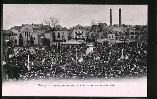 AK Vichy, Inaugutration de la Statue de la Republique