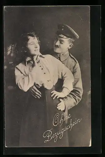 AK Ohne Bezugsschein, Soldat mit seiner Frau im Arm, Kriegsnot