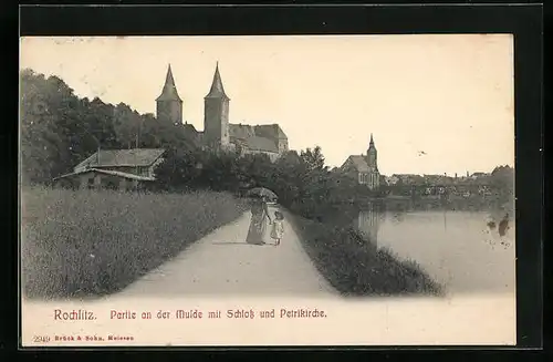 AK Rochlitz, Partie an der Mulde mit Schloss und Petrikirche