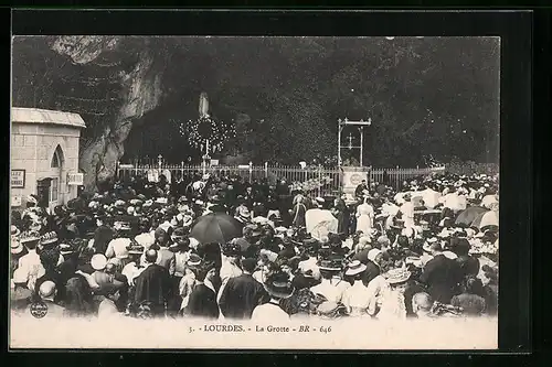 AK Lourdes, la Grotte