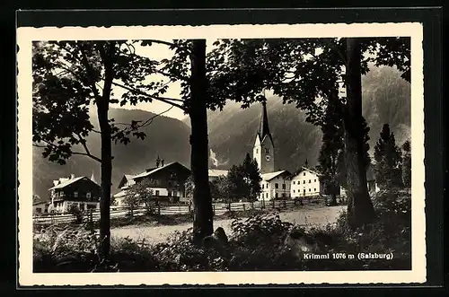 AK Krimml, Ortspartie mit Kirche und Bäumen