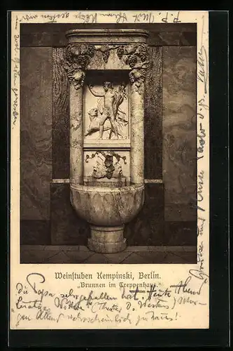 AK Berlin, Weinstuben Kempinski, Brunnen im Treppenhaus