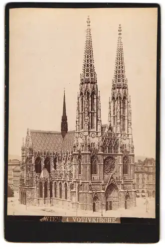 Fotografie A. Hölder, Wien, Ansicht Wien, Blick auf die Votivkirche