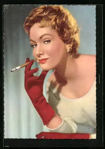 AK Schauspielerin Ruth Leuwerik mit Zigarette