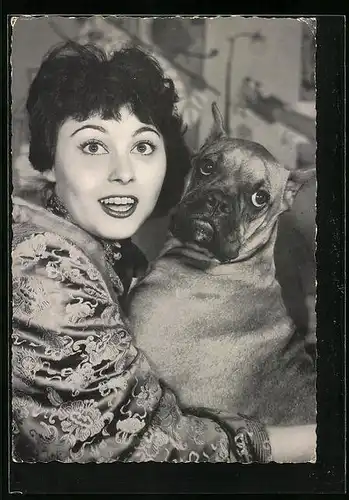 AK Schauspielerin Elma Karlowa mit Hund