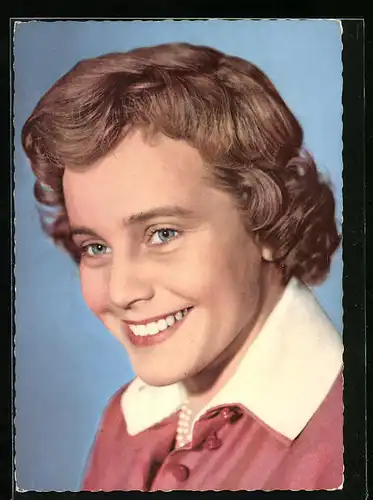 AK Schauspielerin Maria Schell freundlich lächelnd