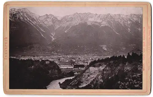 Fotografie Römmler & Jonas, Dresden, Ansicht Innsbruck, Blick auf den Ort mit Alpen