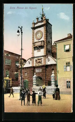 AK Zara, Piazza dei Signori