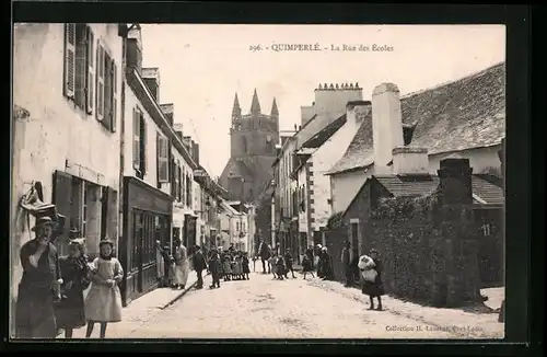 AK Quimperlé, La Rue des Écoles