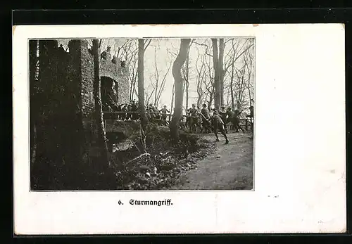 AK Sturmangriff deutscher Infanterie auf eine Befestigungsanlage