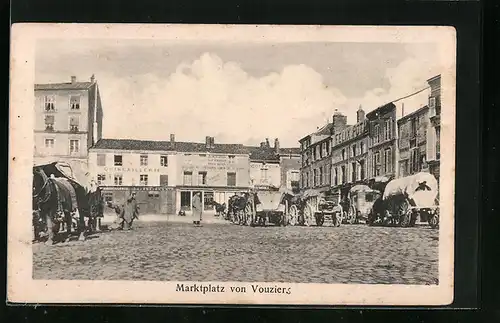 AK Vouziers, Marktplatz mit Kutschen