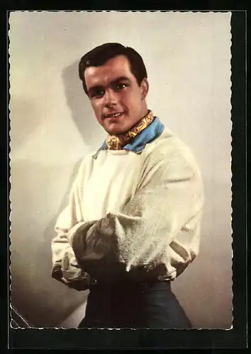 AK Schauspieler Toni Sailer modisch gekleidet