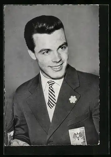 AK Schauspieler Toni Sailer im Anzug