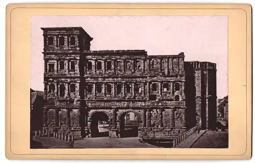 Fotografie unbekannter Fotograf, Ansicht Trier, Blick auf die Porta Nigra