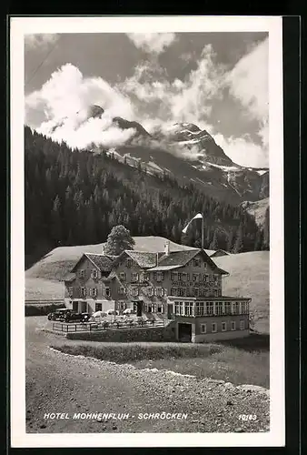 AK Schröcken, Hotel Mohnenfluh mit Bergpanorama