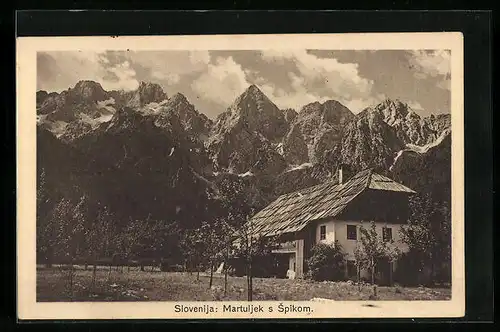 AK Martuljek s Spikom, Ortsansicht mit Bergpanorama
