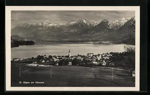 AK St. Gilgen am Abersee, Panorama mit Gebirgswand