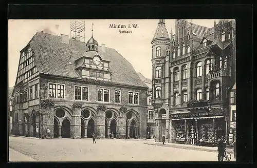 AK Minden i. W., Rathaus mit Geschäft