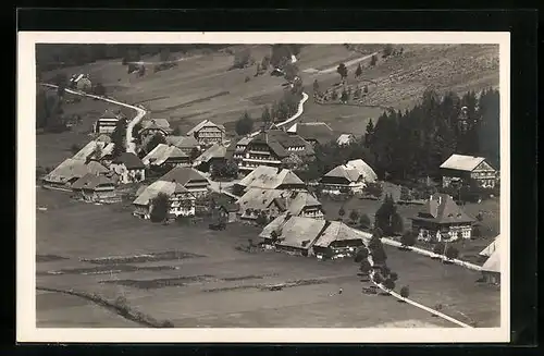 AK Menzenschwand /Schwarzwald, Vorderdorf aus der Vogelschau