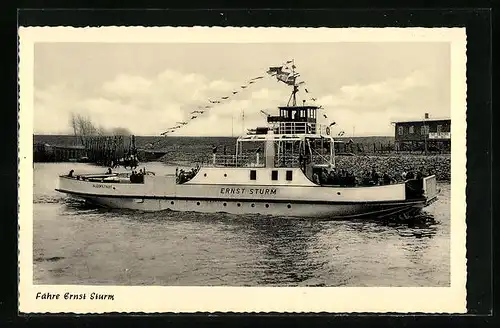 AK Glückstadt, Fährschiff Ernst Sturm in Flaggengala auf der Elbe
