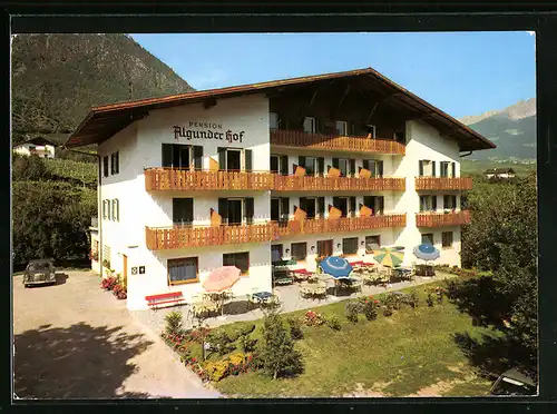 AK Algund bei Meran, Hotel Algunderhof mit Terrasse und Garten