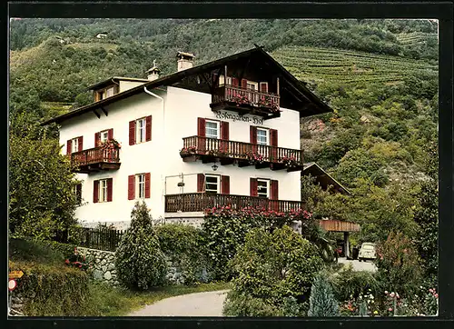 AK Algund bei Meran, Haus Rosengartenhof - Strassenansicht