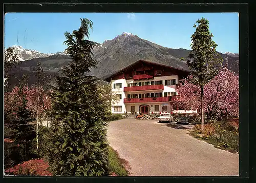 AK Algund bei Meran, Hotel-Pension Wiesenhof mit Einfahrt