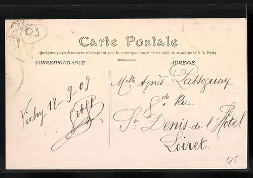 AK Vichy, Statue et Place de la République