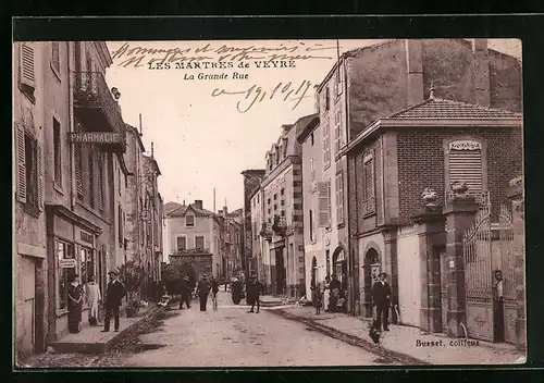 AK Les Martres-de-Veyre, La Grande Rue