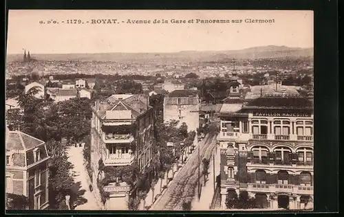 AK Royat, Avenue de la Gare et Panorama sur Clermont