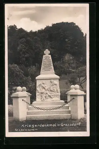 AK Grossdorf, Blick zum Kriegerdenkmal