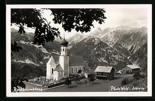 AK Bartholomäberg, Kirche und Kirchhof aus der Vogelschau