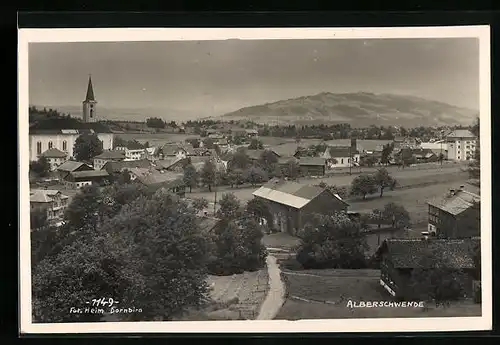 AK Alberschwende, Ortsansicht mit Strasse und Fernblick