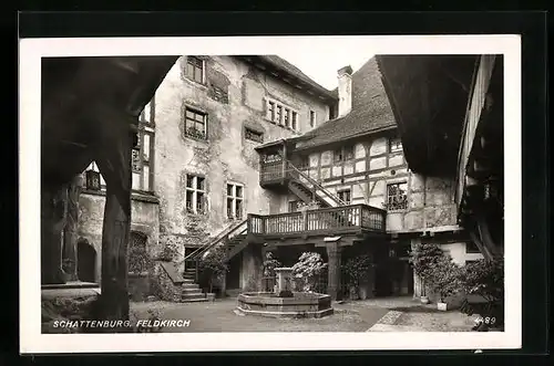 AK Feldkirch, Gasthaus Schattenburg mit Brunnen