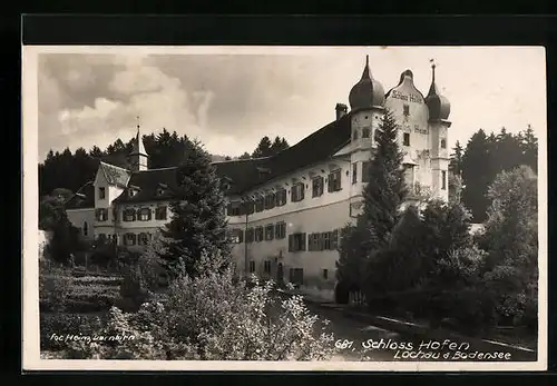 AK Lochau, Schloss Hofen - Gebäudeansicht mit Strasse