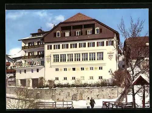 AK Olang, Hotel Post hinter schneebedeckter Strasse