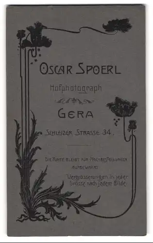 Fotografie Oscar Spoerl, Gera, blühende Blumen als florale Verzierung